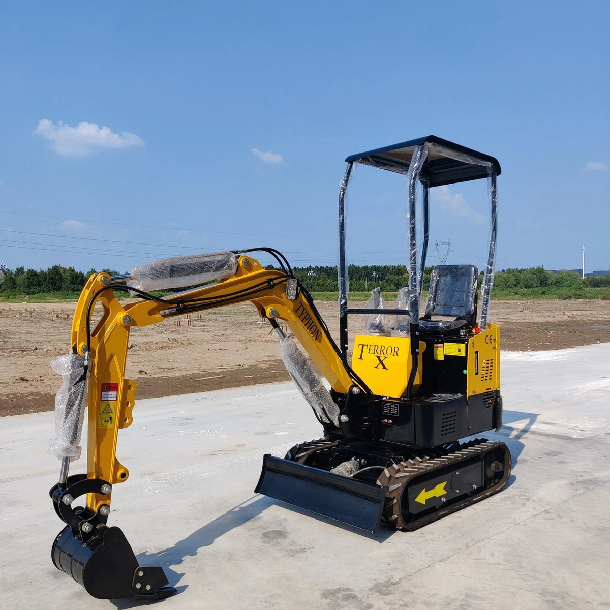 In USA Mini Excavator 1 Ton Digger 13.5hp Gas Tracked Crawler B&S EPA Engine