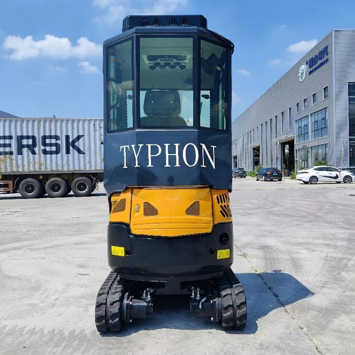 2 Ton New TERROR XVIII Mini Excavator, Kubota D902 Diesel Engine, FREE SHIPPING